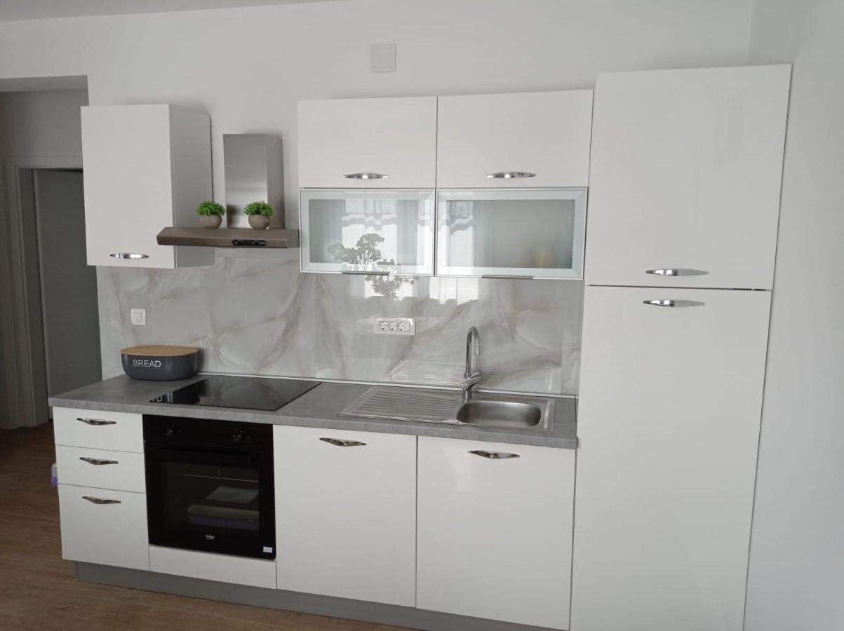 Apartman Franc S Vir Exterior foto