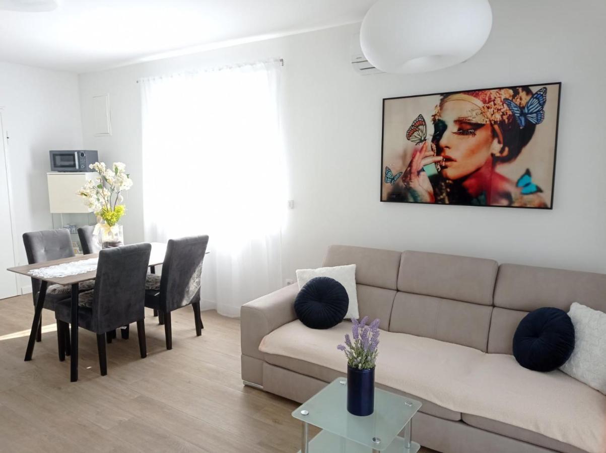 Apartman Franc S Vir Exterior foto